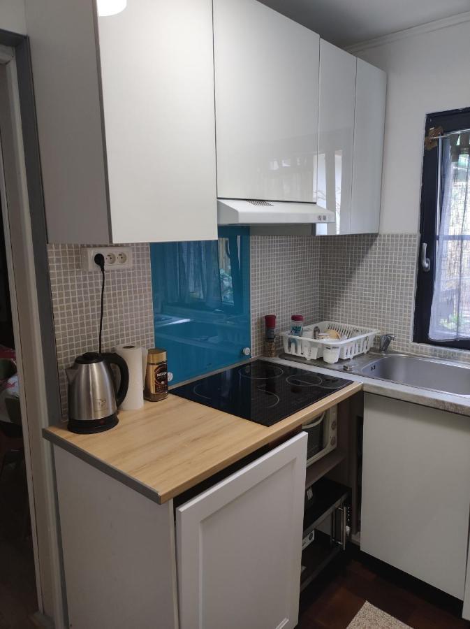 Studio Independant Dans Un Maison Apartment Saint-Denis  Bagian luar foto